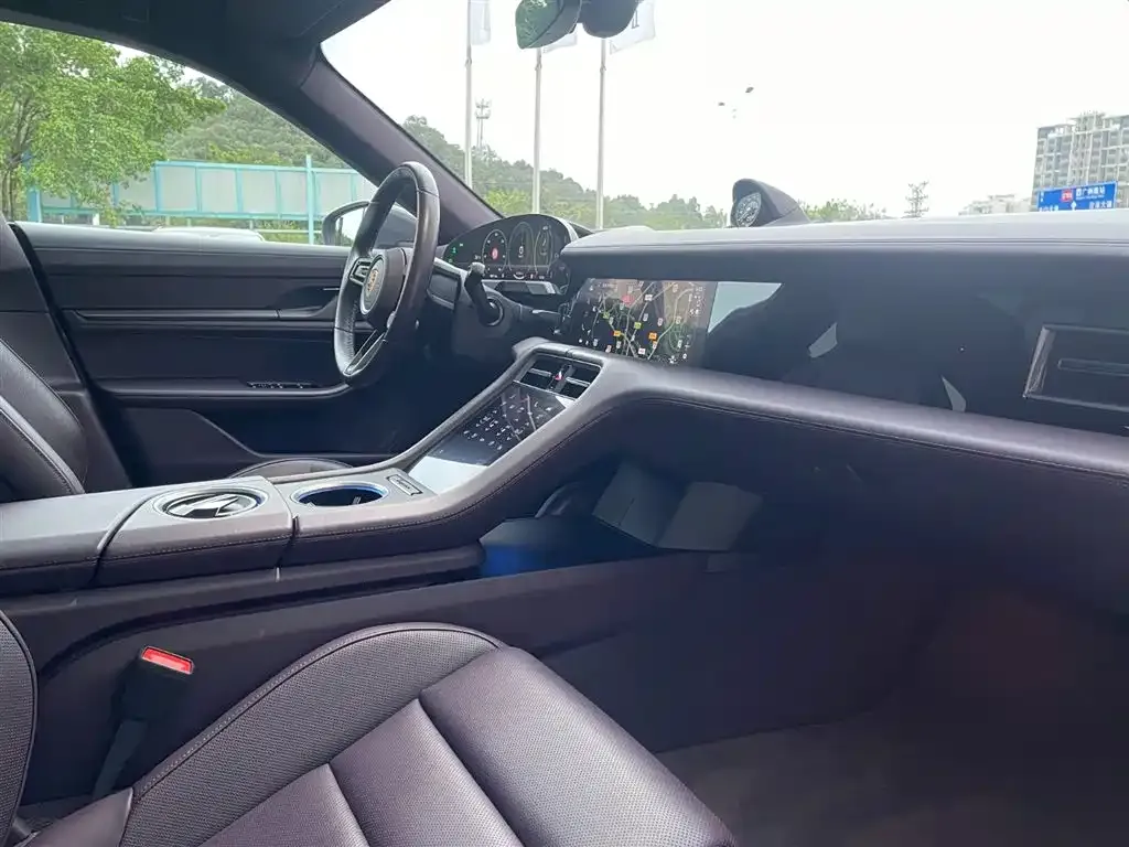 Porsche Taycan 2025 из CN, фото 2