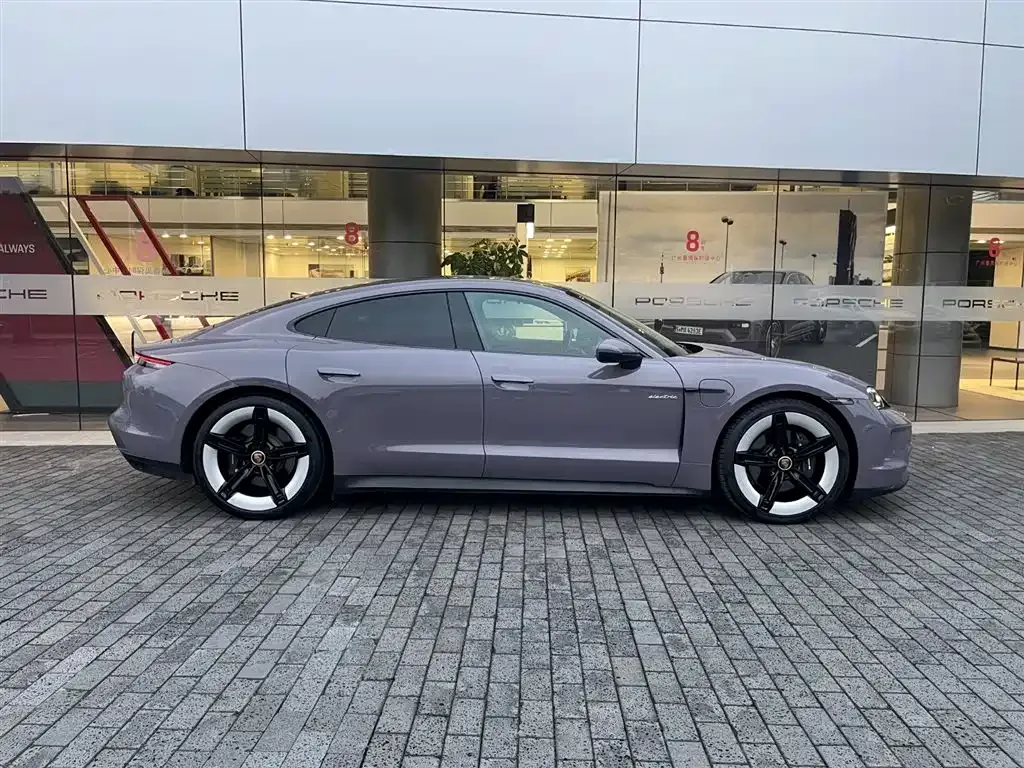 Porsche Taycan 2025 из CN, фото 8