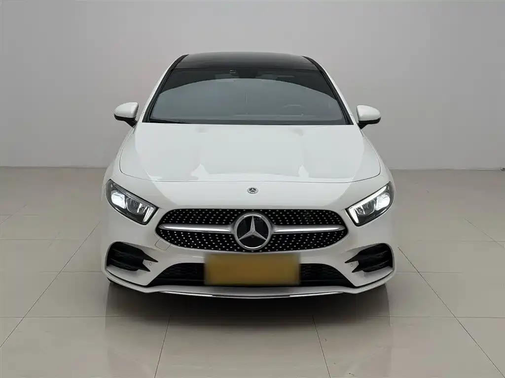 Mercedes-Benz A-Class 2023 из CN, фото 4