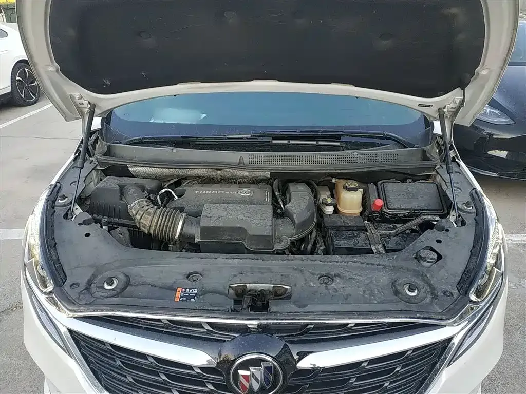 Buick GL8 2021 из CN, фото 10