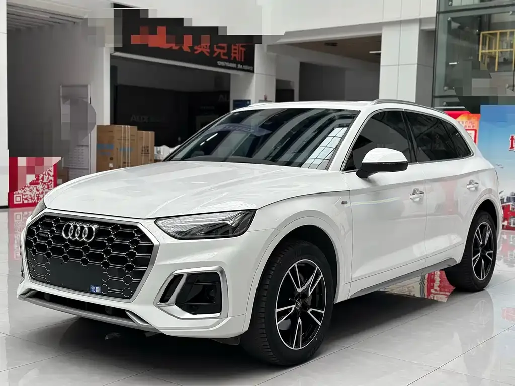 Audi Q5L 2022 из CN, фото 1