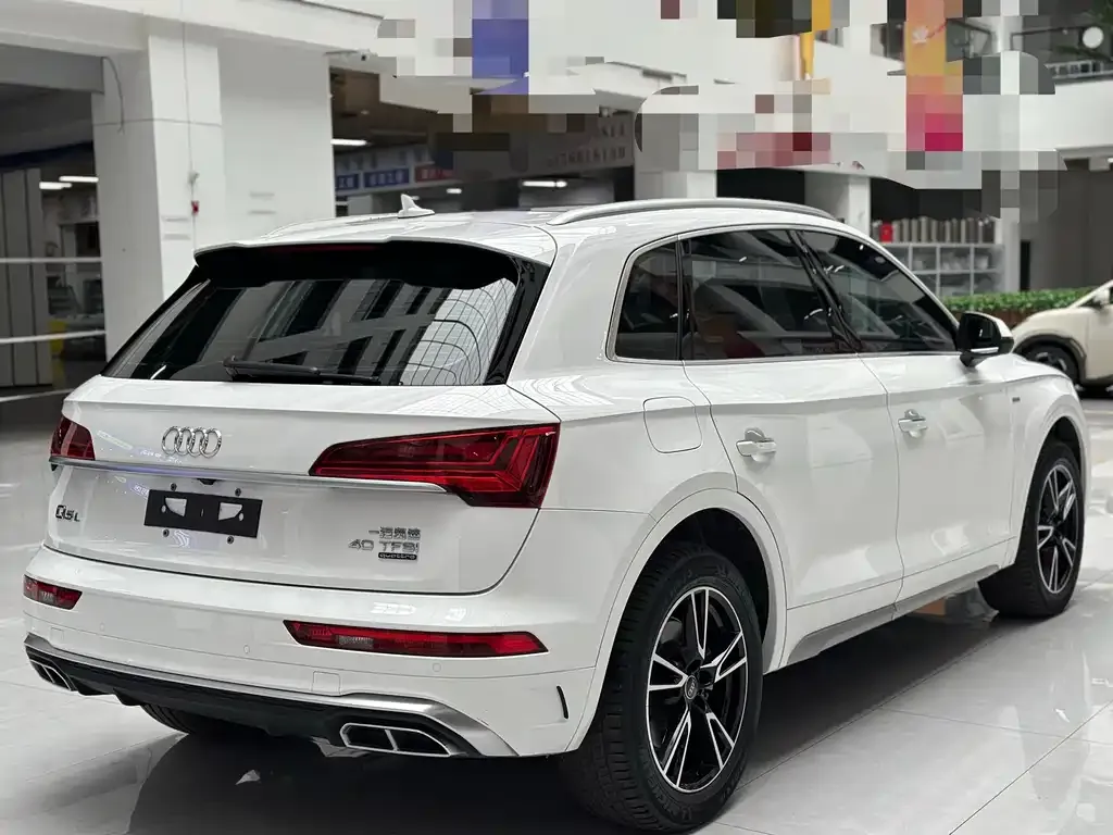Audi Q5L 2022 из CN, фото 5