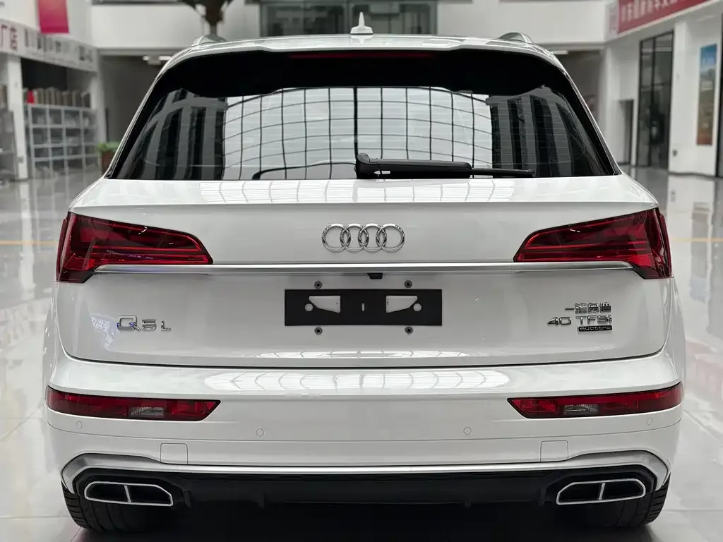 Audi Q5L 2022 из CN, фото 6