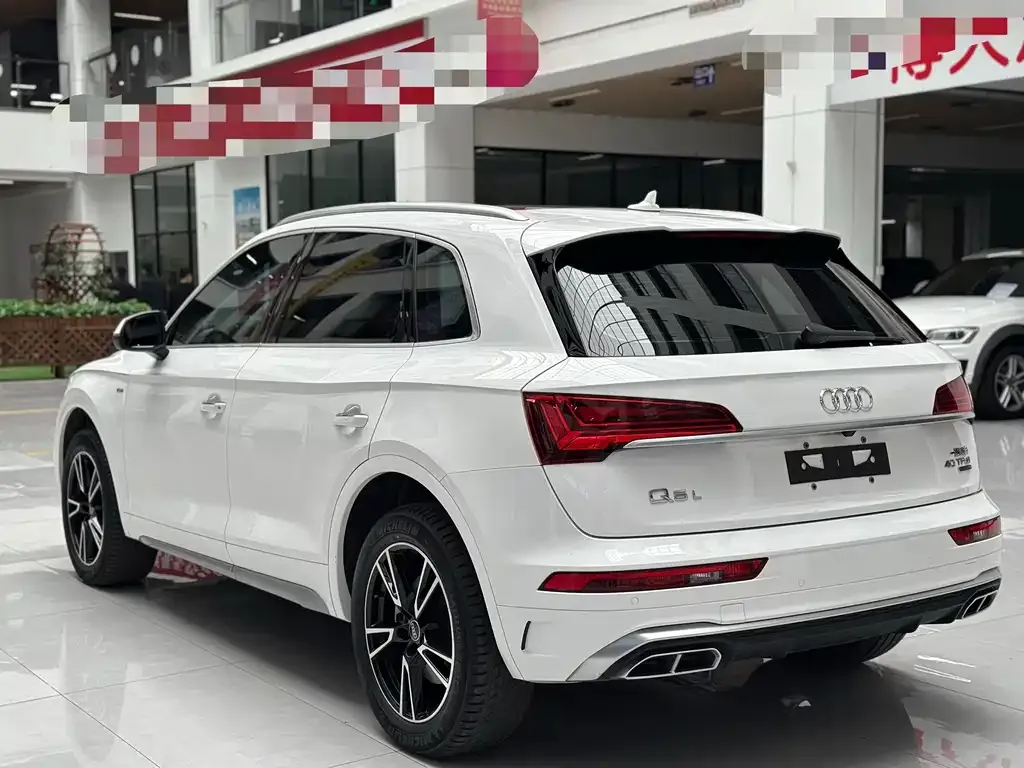 Audi Q5L 2022 из CN, фото 7