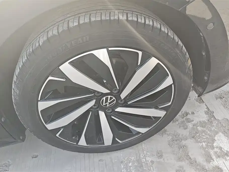 Volkswagen Passat 2023 из CN, фото 6