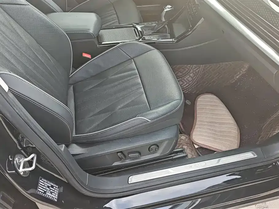 Volkswagen Passat 2023 из CN, фото 8