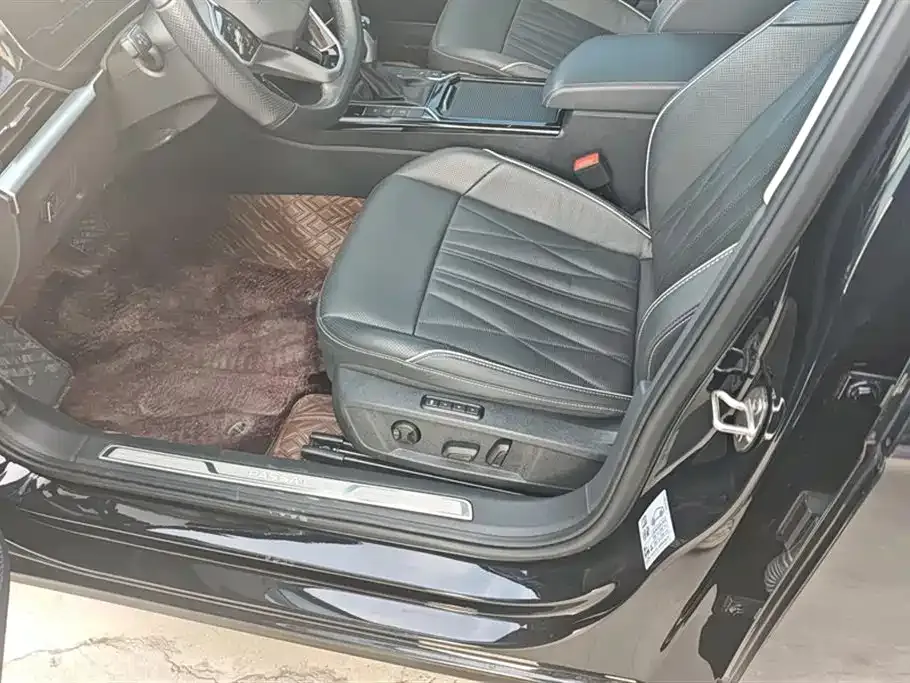 Volkswagen Passat 2023 из CN, фото 9