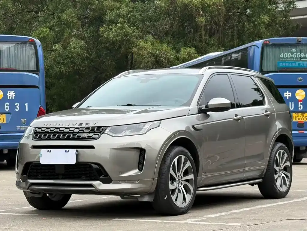 Land Rover Discovery Sport — фото 1