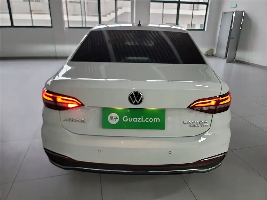 Volkswagen Lavida 2023 из CN, фото 6