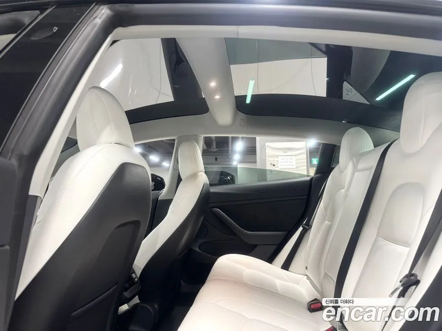 Tesla Model 3 2021 из KR, фото 10