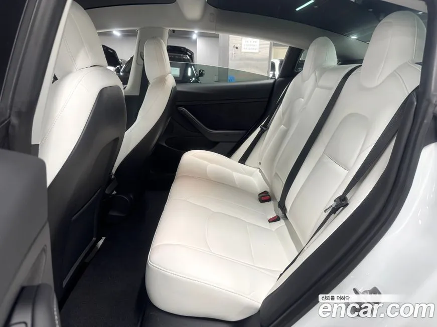 Tesla Model 3 2021 из KR, фото 9