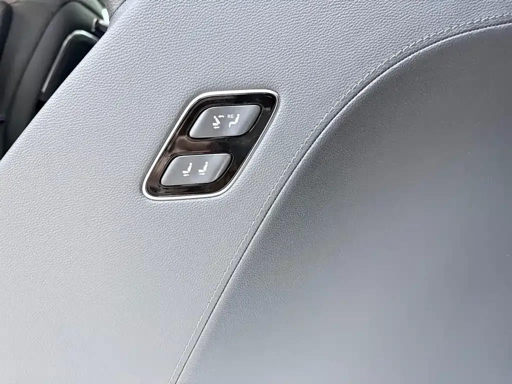Hongqi HQ9 PHEV 2024 из CN, фото 9