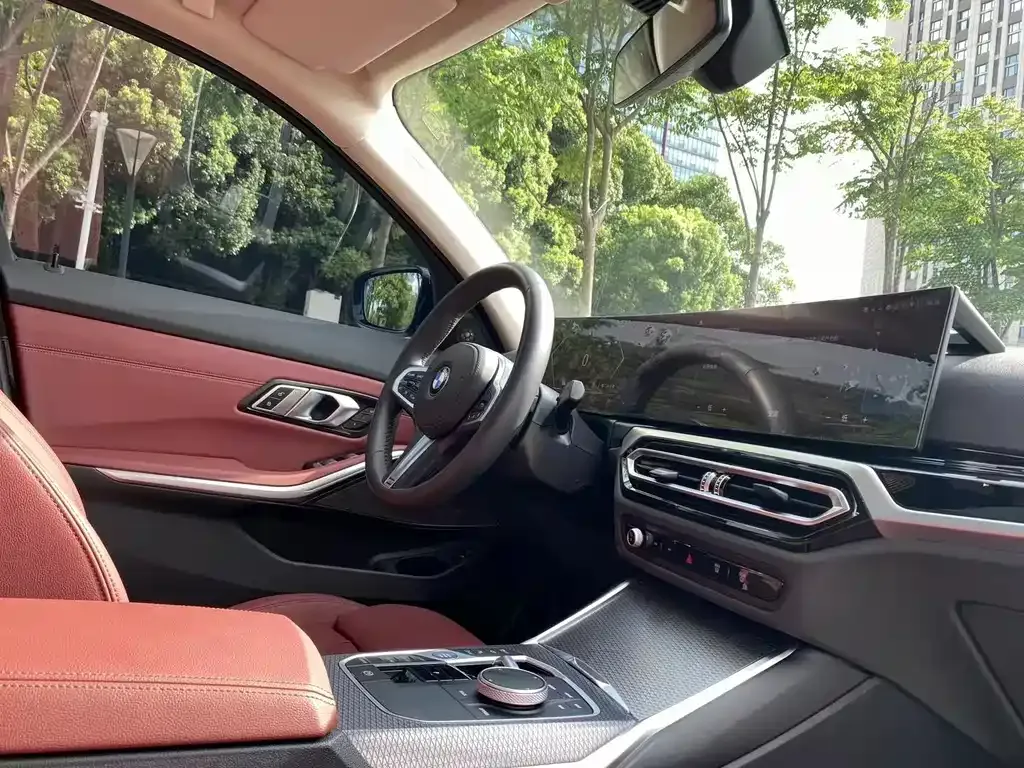 BMW 3 Series 2023 из CN, фото 6