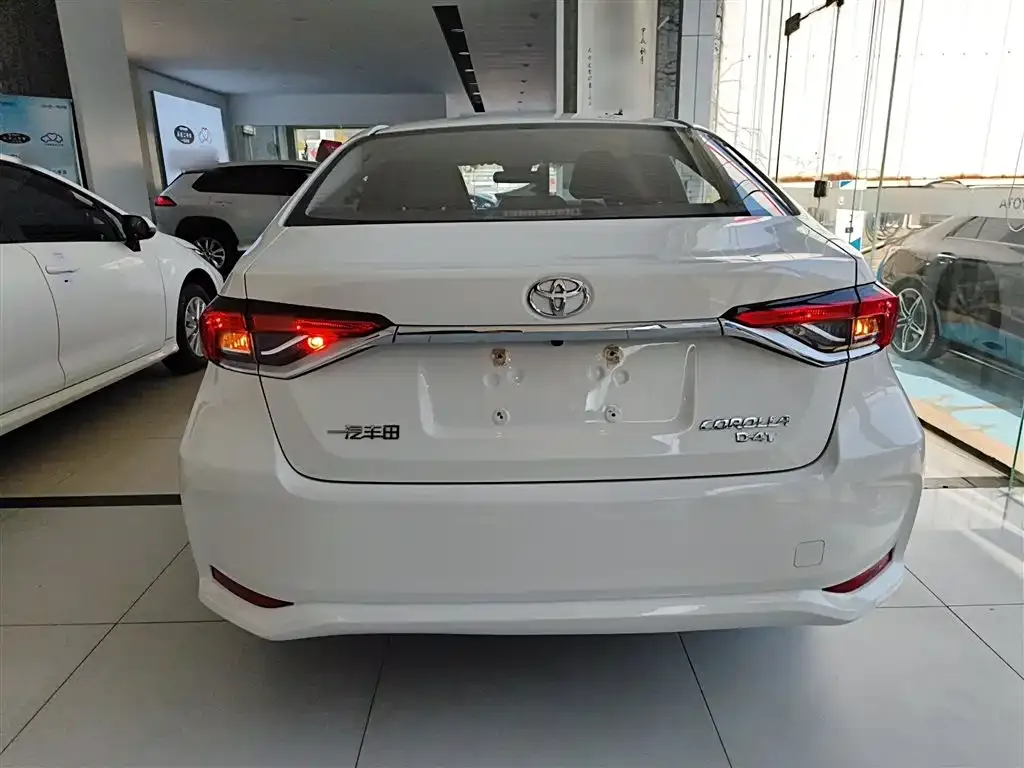 Toyota Corolla 2024 из CN, фото 6
