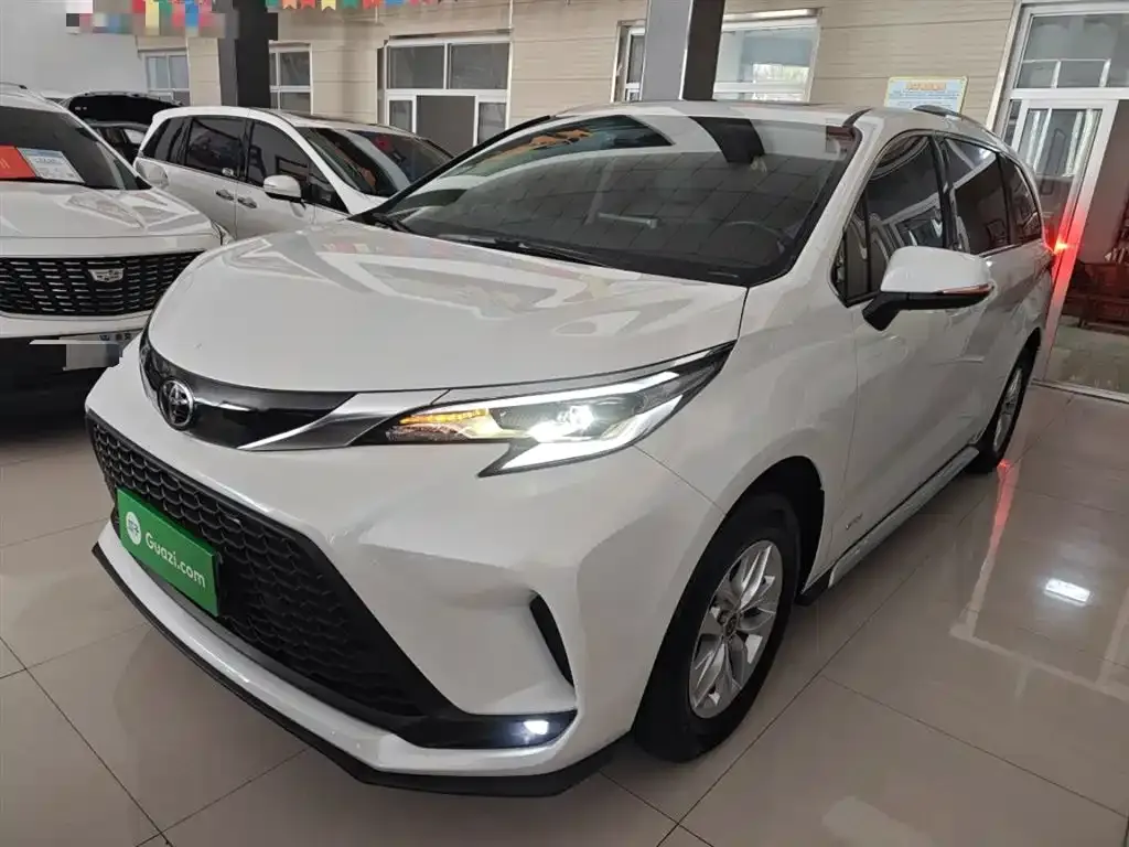Toyota Granvia 2025 из CN, фото 2