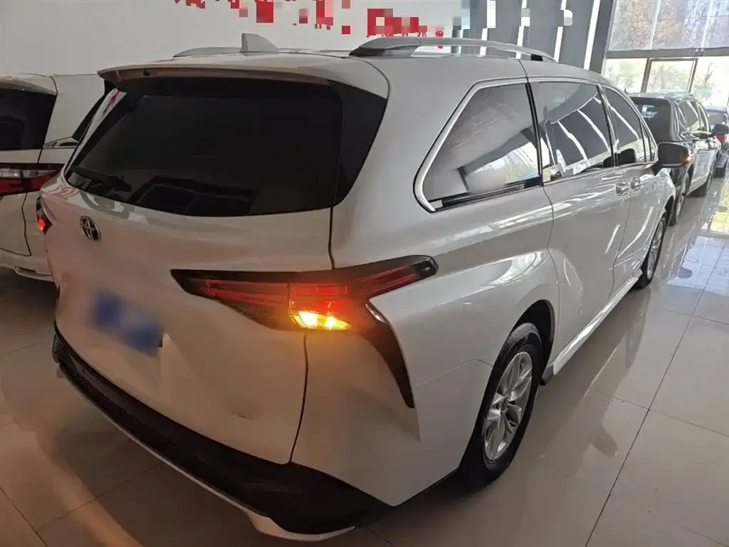 Toyota Granvia 2025 из CN, фото 7