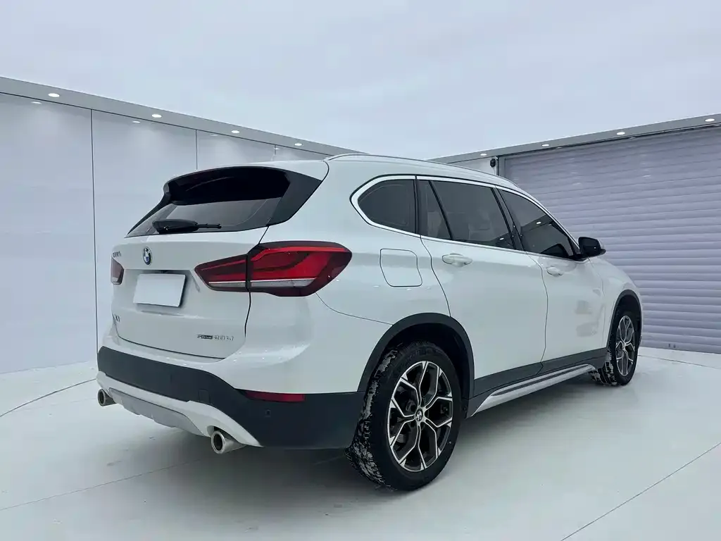 BMW X1 2021 из CN, фото 4