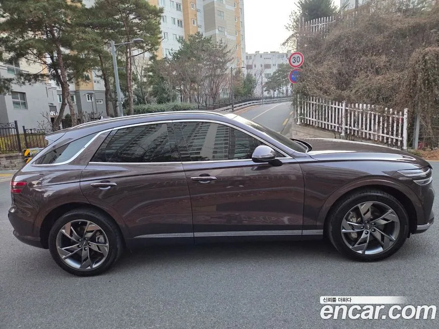 Genesis GV70 2022 из KR, фото 2