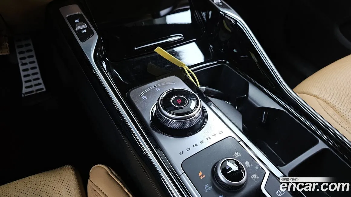 Kia Sorento — фото 9