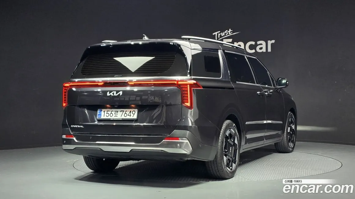 Kia Carnival — фото 2