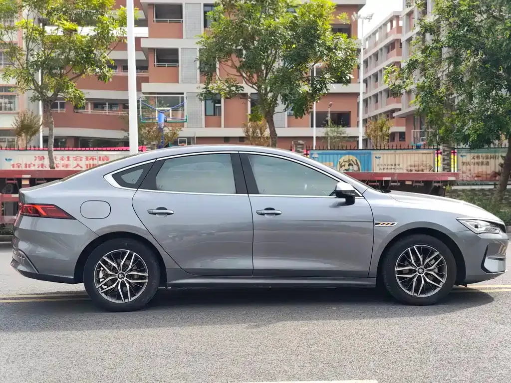 BYD Qin PLUS 2022 из CN, фото 4