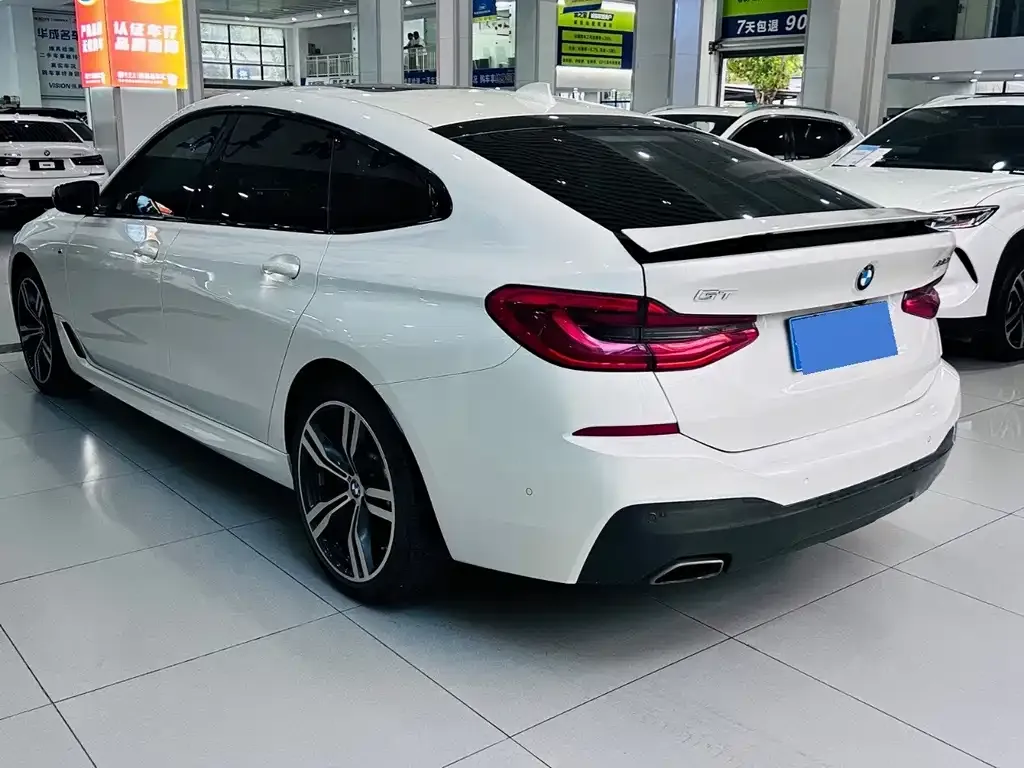 BMW 6 Series GT 2022 из CN, фото 4