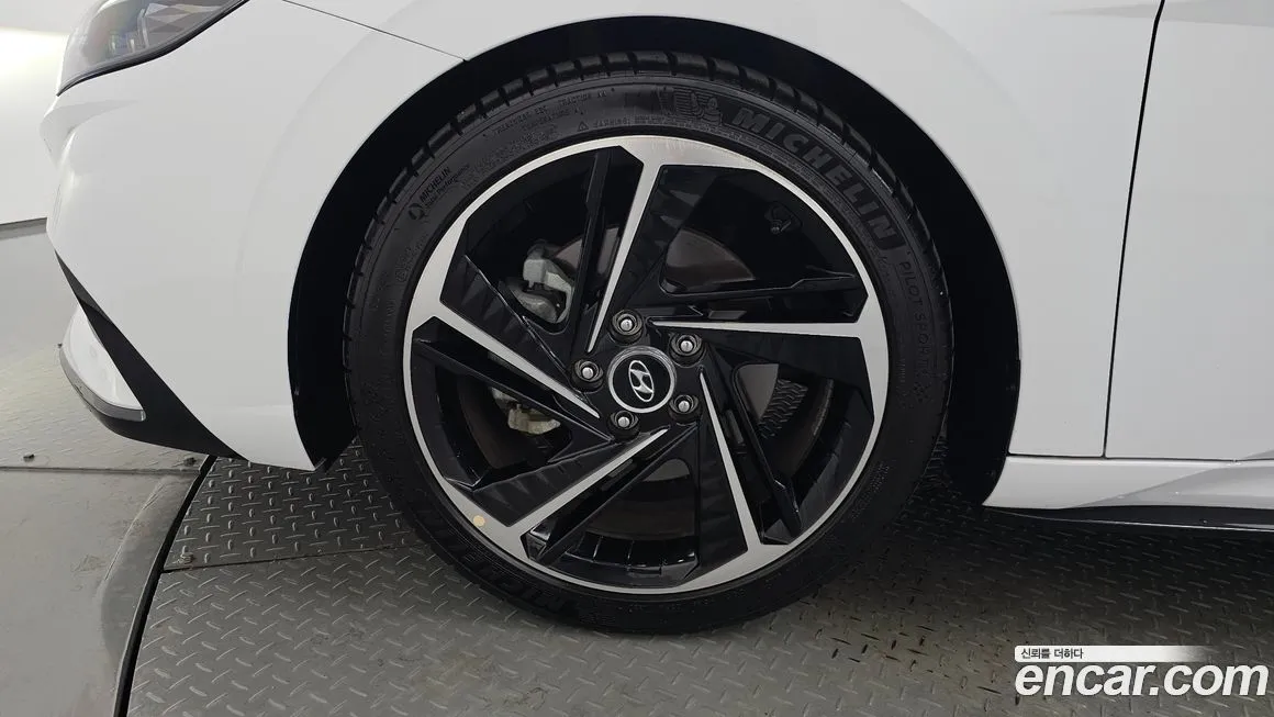 Hyundai AVANTE 2021 из KR, фото 5