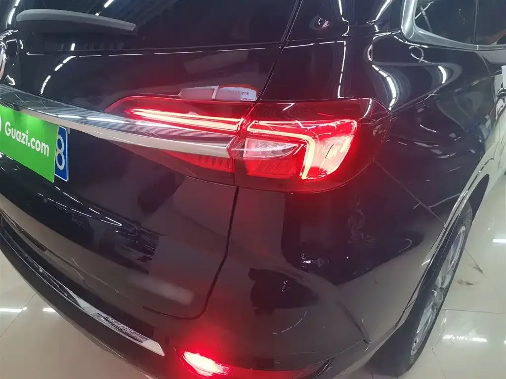 Buick Enclave 2025 из CN, фото 8