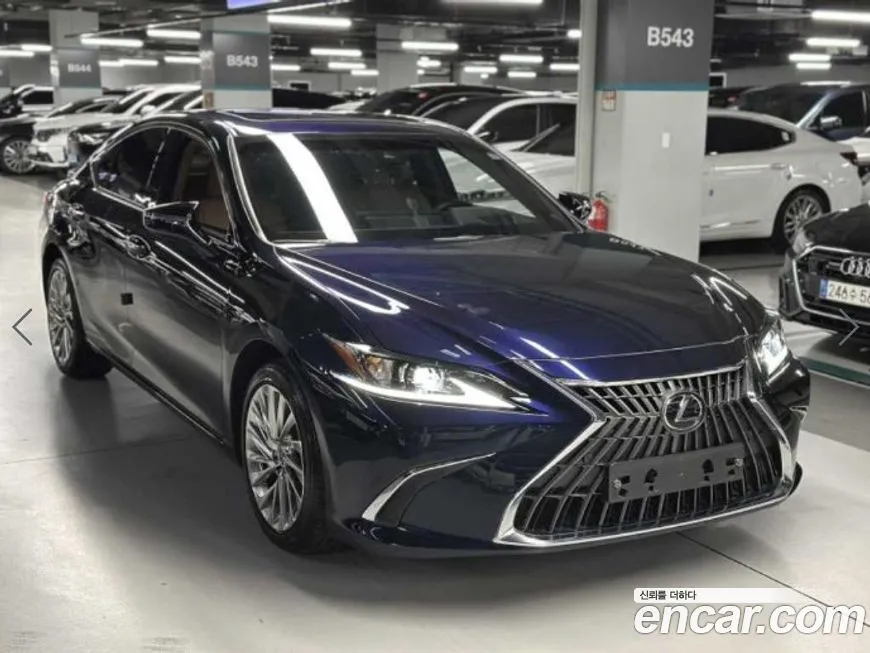 Lexus ES 2023 из KR, фото 2