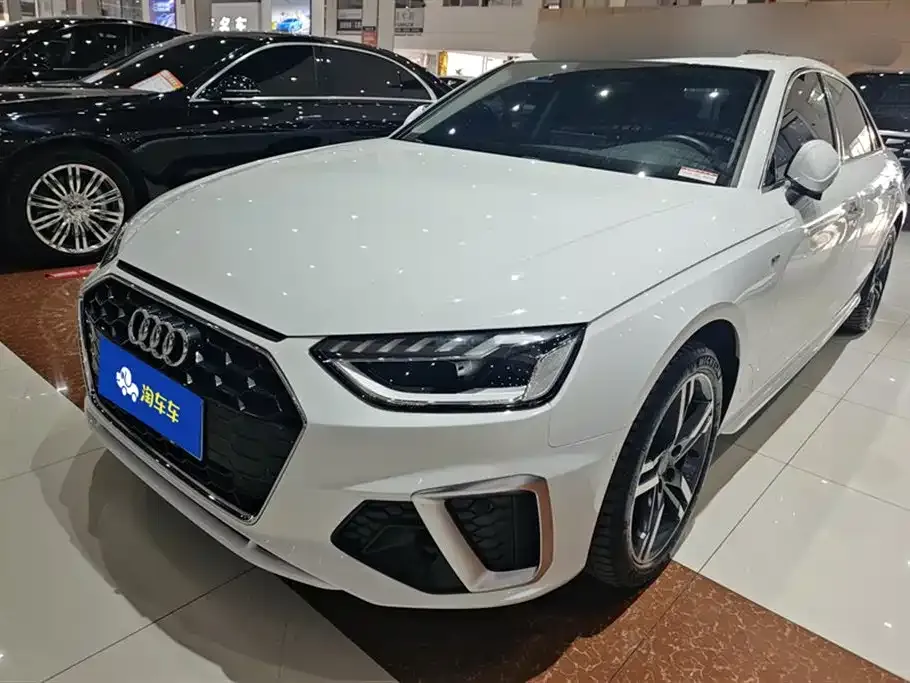 Audi A4L 2021 из CN, фото 1