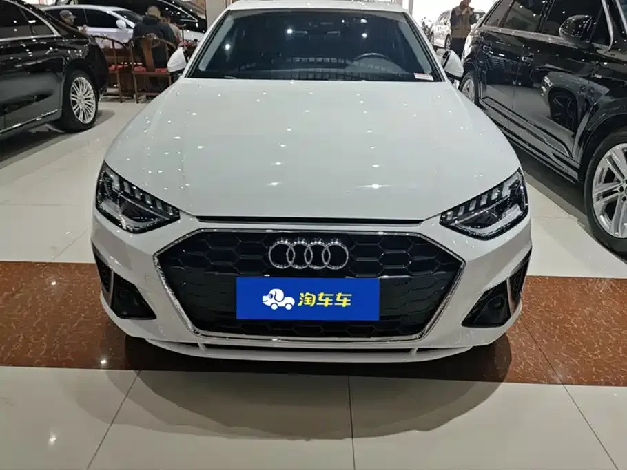 Audi A4L 2021 из CN, фото 2