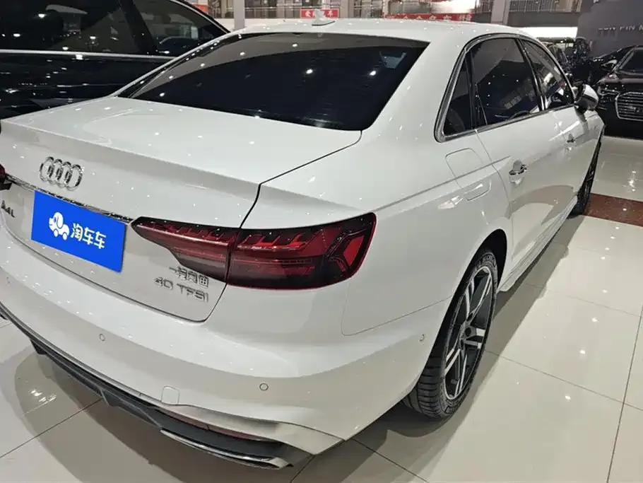 Audi A4L 2021 из CN, фото 3
