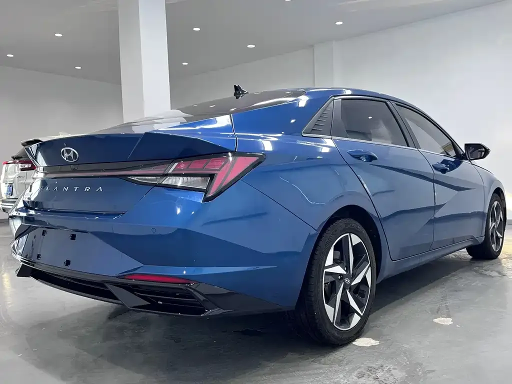 Hyundai Elantra 2021 из CN, фото 4