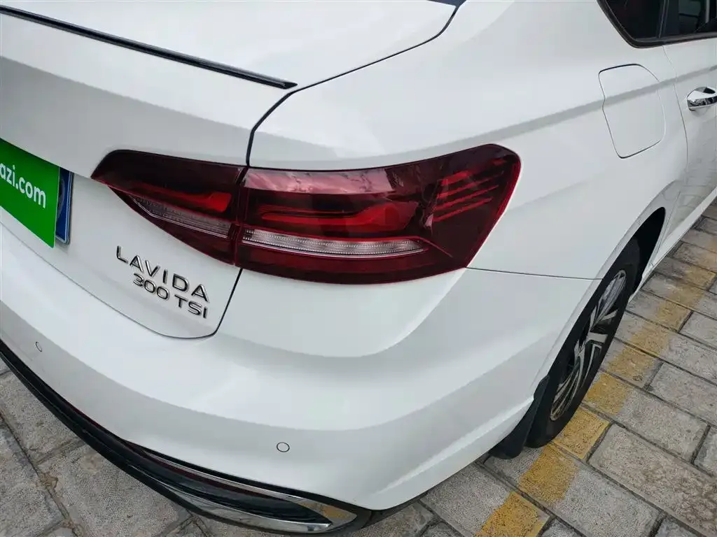 Volkswagen Lavida 2023 из CN, фото 8
