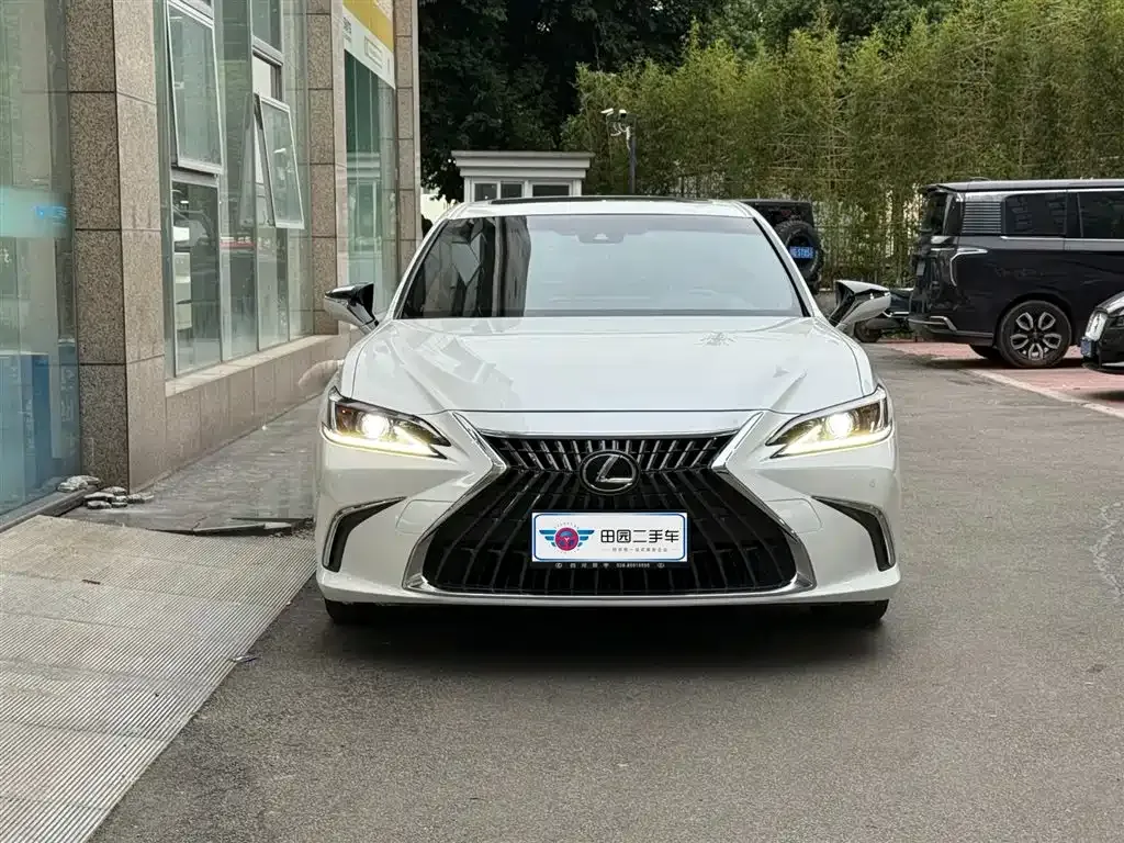 Lexus ES 2024 из CN, фото 2