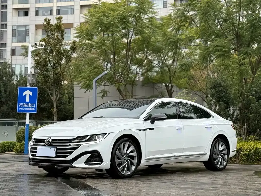 Volkswagen CC 2022 из CN, фото 1