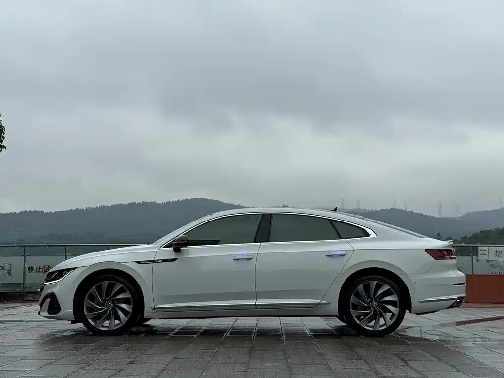 Volkswagen CC 2022 из CN, фото 10