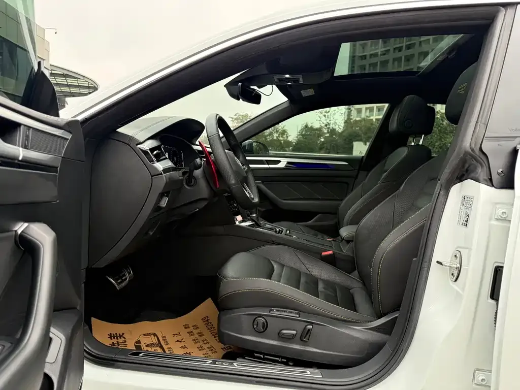 Volkswagen CC 2022 из CN, фото 4
