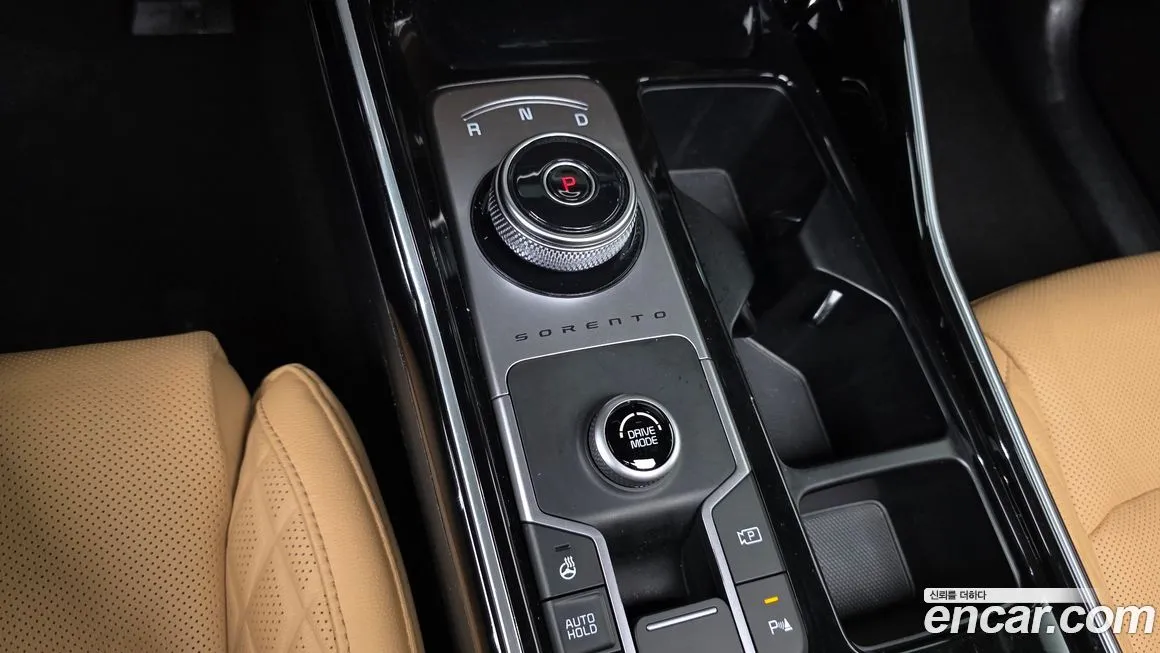 Kia Sorento — фото 9