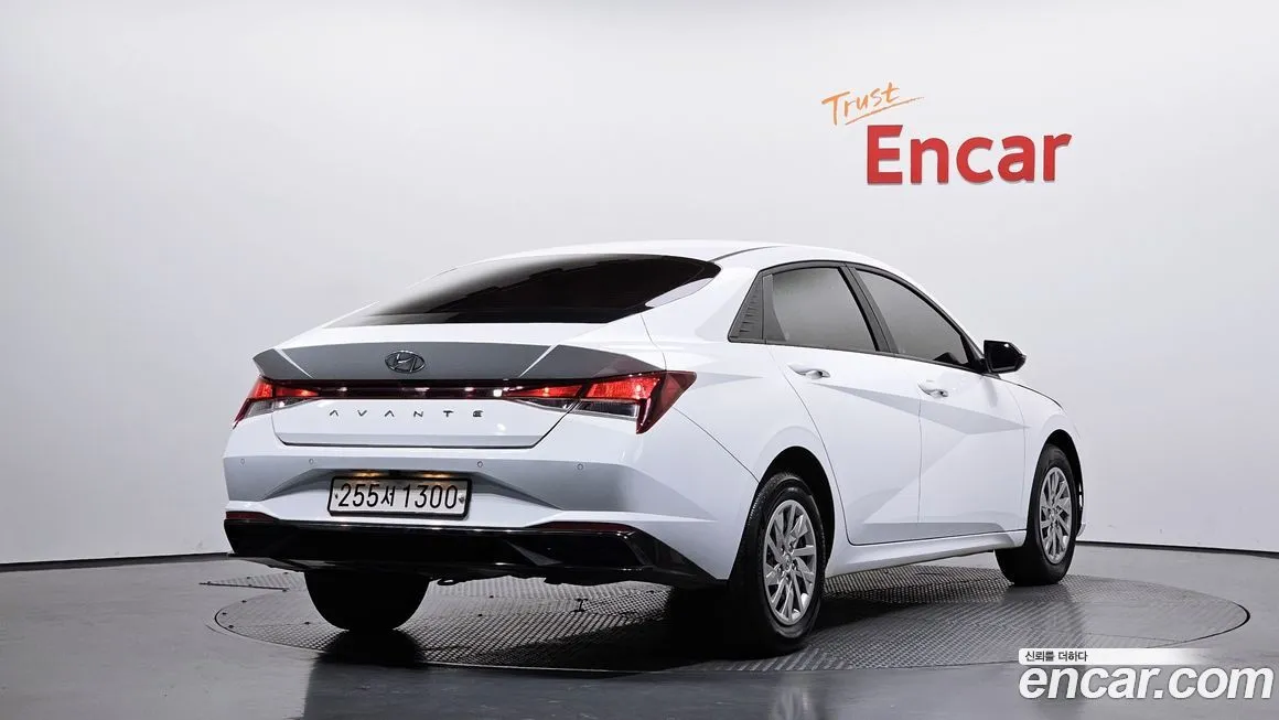 Hyundai AVANTE — фото 2