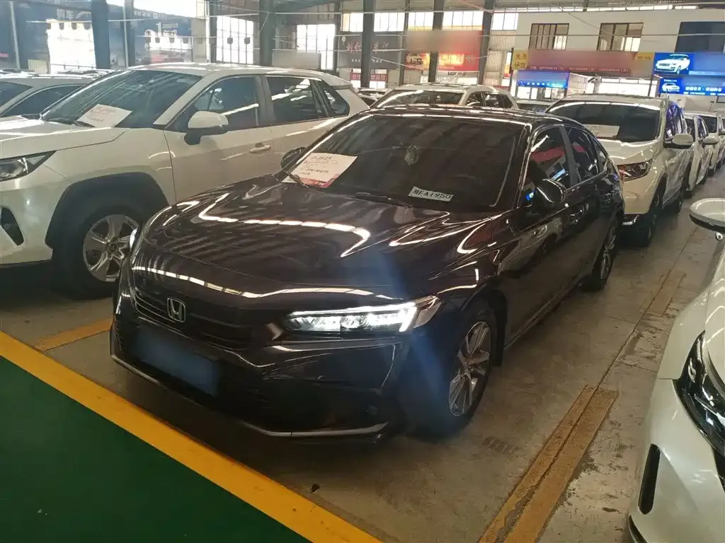 Honda Civic 2023 из CN, фото 2