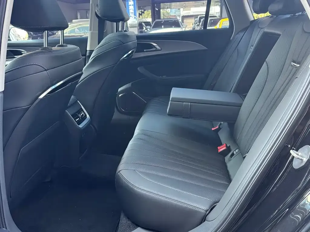 Hongqi H5 2024 из CN, фото 8