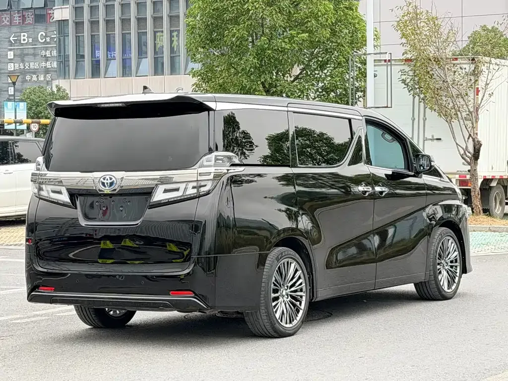 Toyota Vellfire 2021 из CN, фото 3