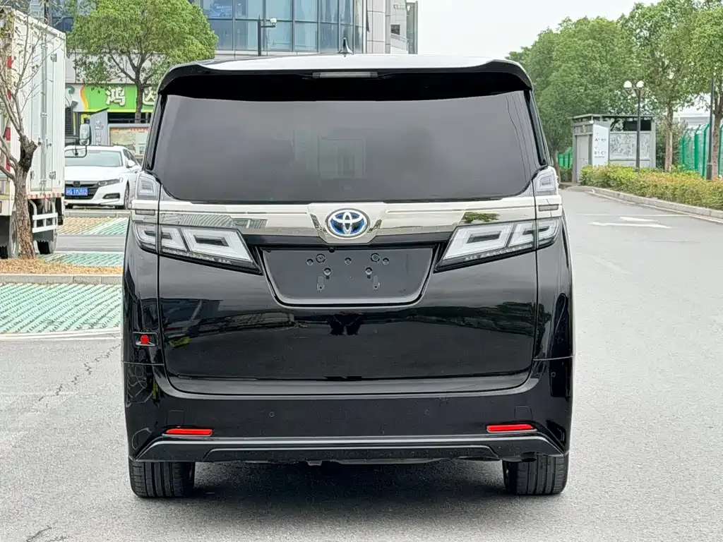 Toyota Vellfire 2021 из CN, фото 4
