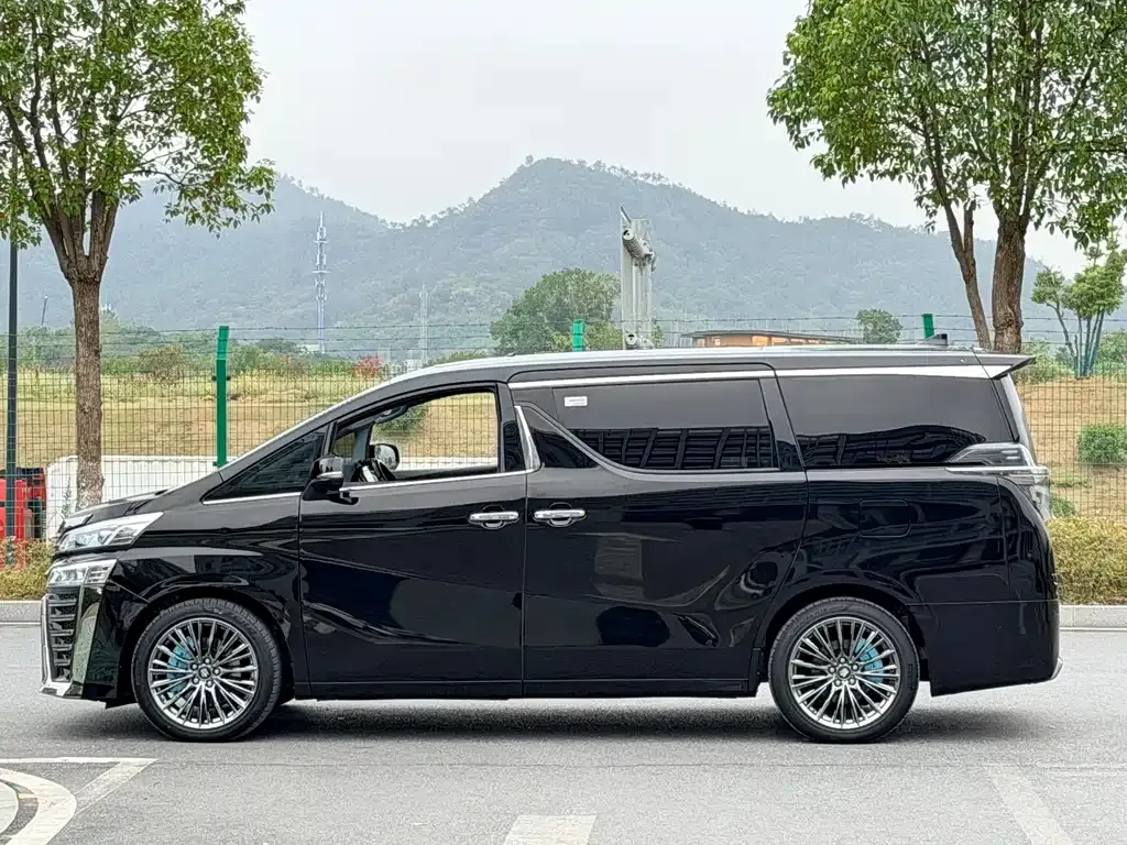Toyota Vellfire 2021 из CN, фото 6