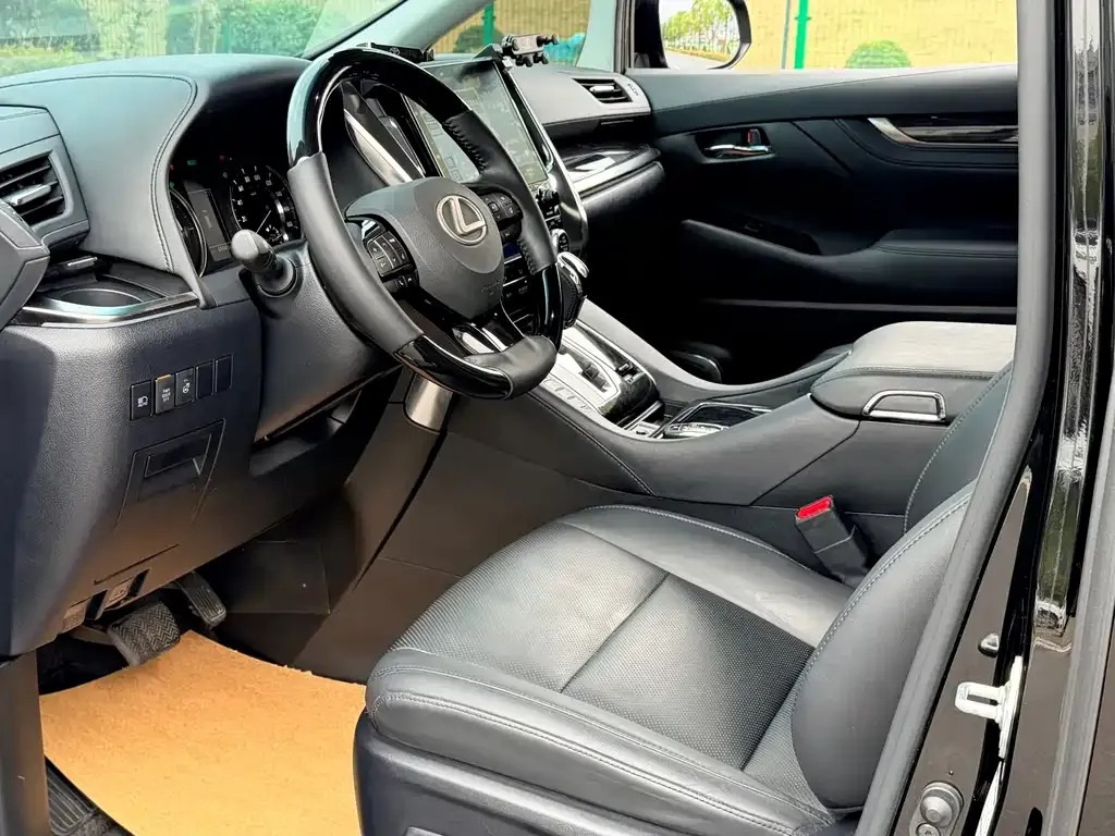 Toyota Vellfire 2021 из CN, фото 9
