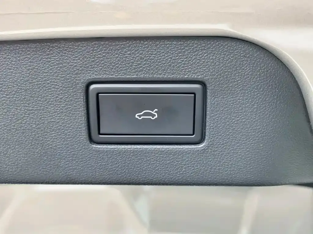 Volkswagen Passat 2021 из CN, фото 10