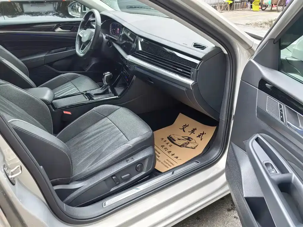 Volkswagen Passat 2021 из CN, фото 5