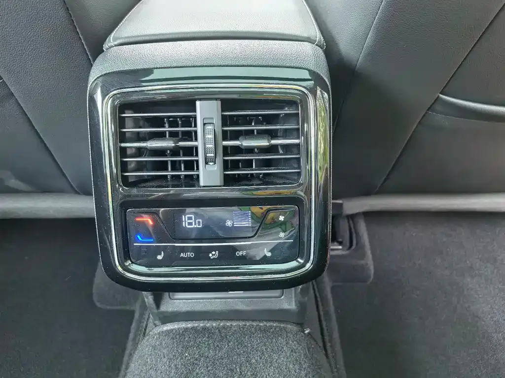 Volkswagen Passat 2021 из CN, фото 7