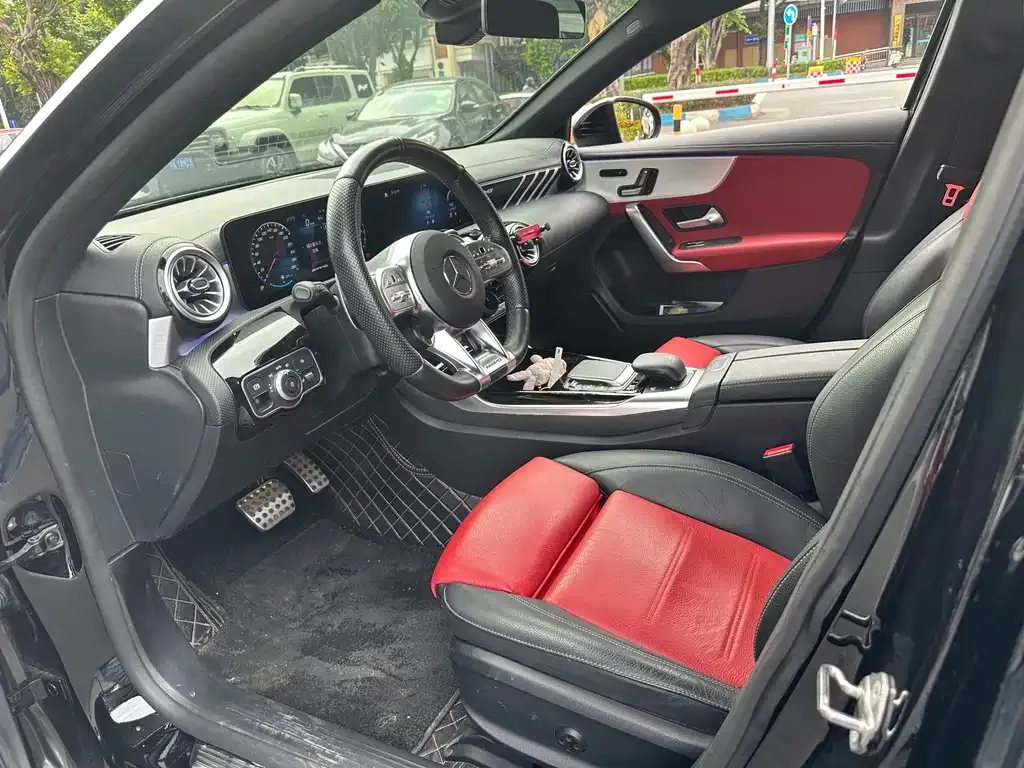 Mercedes-Benz A-Class AMG (Import) 2022 из CN, фото 4